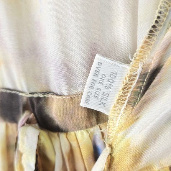 Krista Larson | Wearable Art | Button Up - Picture 12 of 16